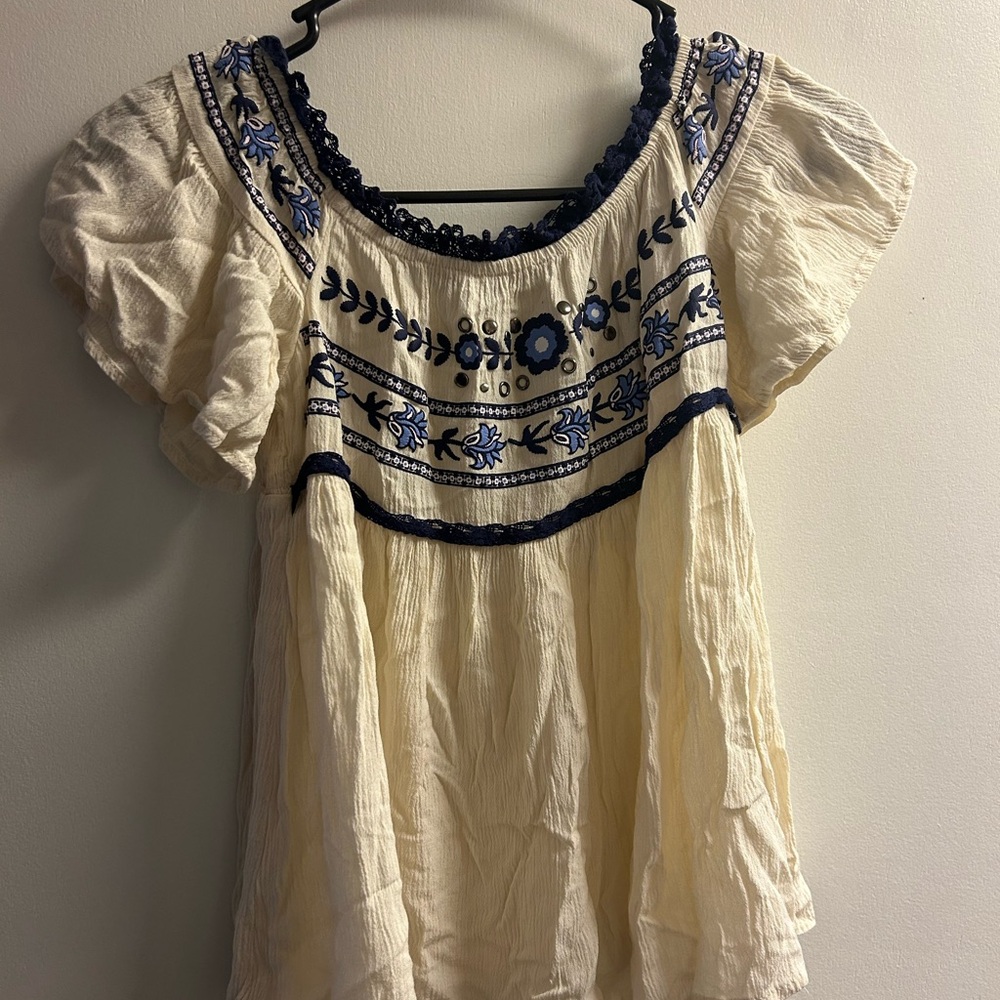 Taylor & Sage Top
